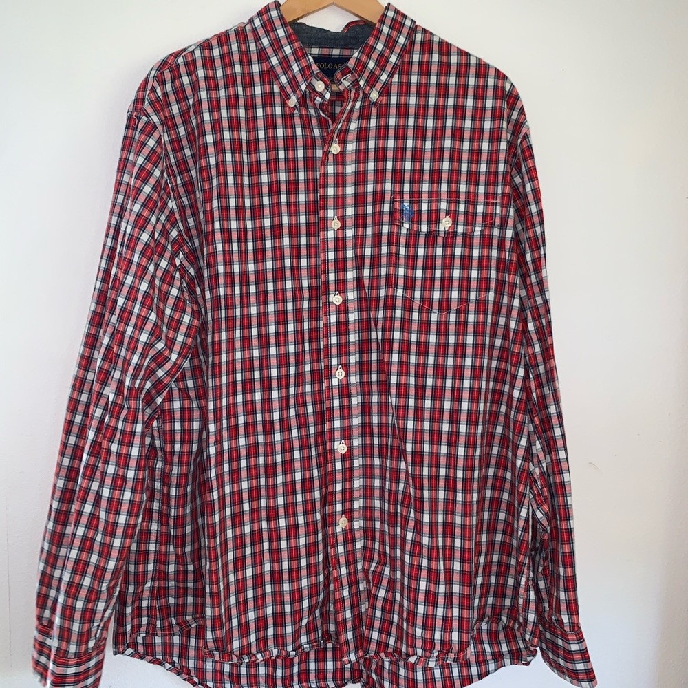 Long sleeve button down plaid shirt